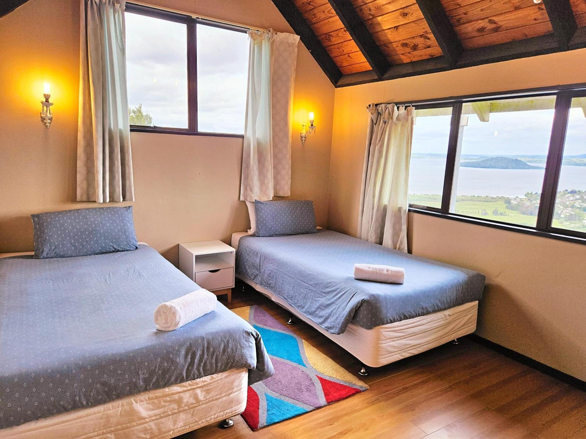 Aorangi Mountain Lodge Rotorua Bagian luar foto